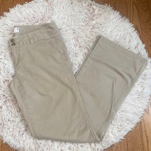 American Eagle Khakis